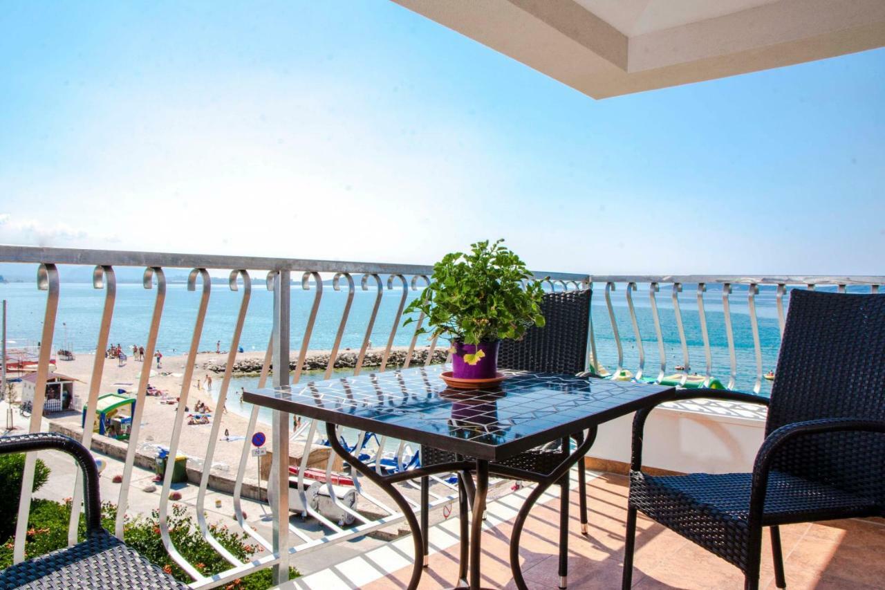 Beachfront Apartments Don Kaštela Exterior foto